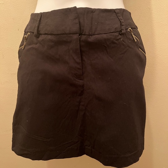 Express Black Mini Skirt W/ Zipper-pockets - Picture 2 of 4